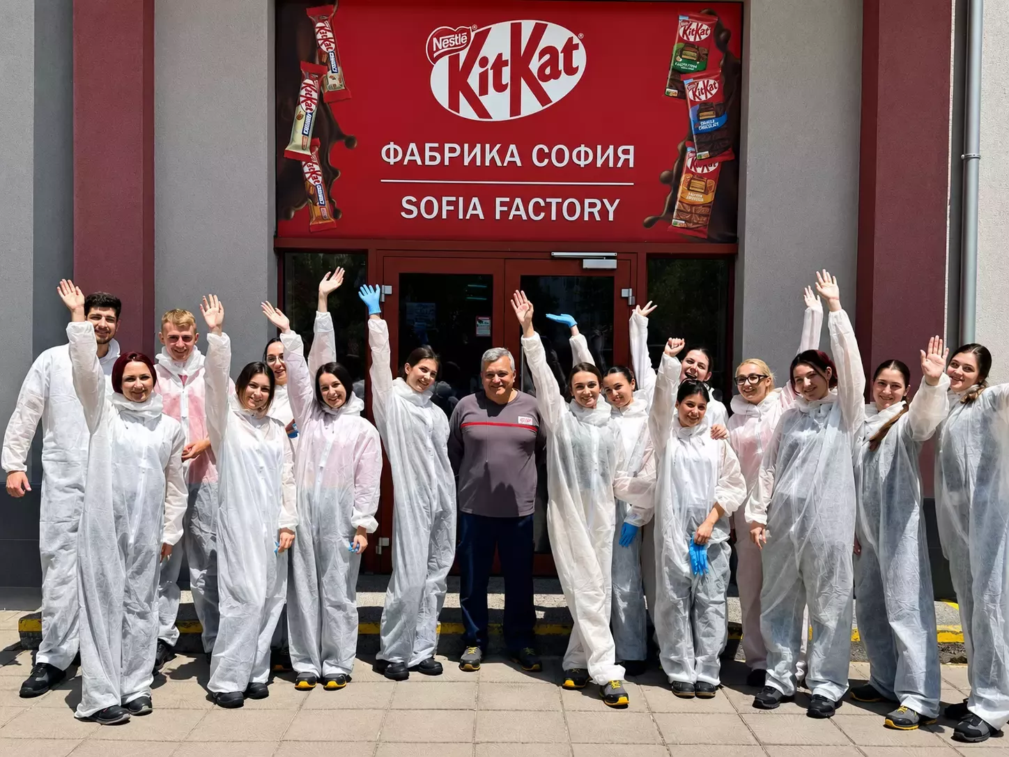 стажанти по програма за млади хора в Нестле